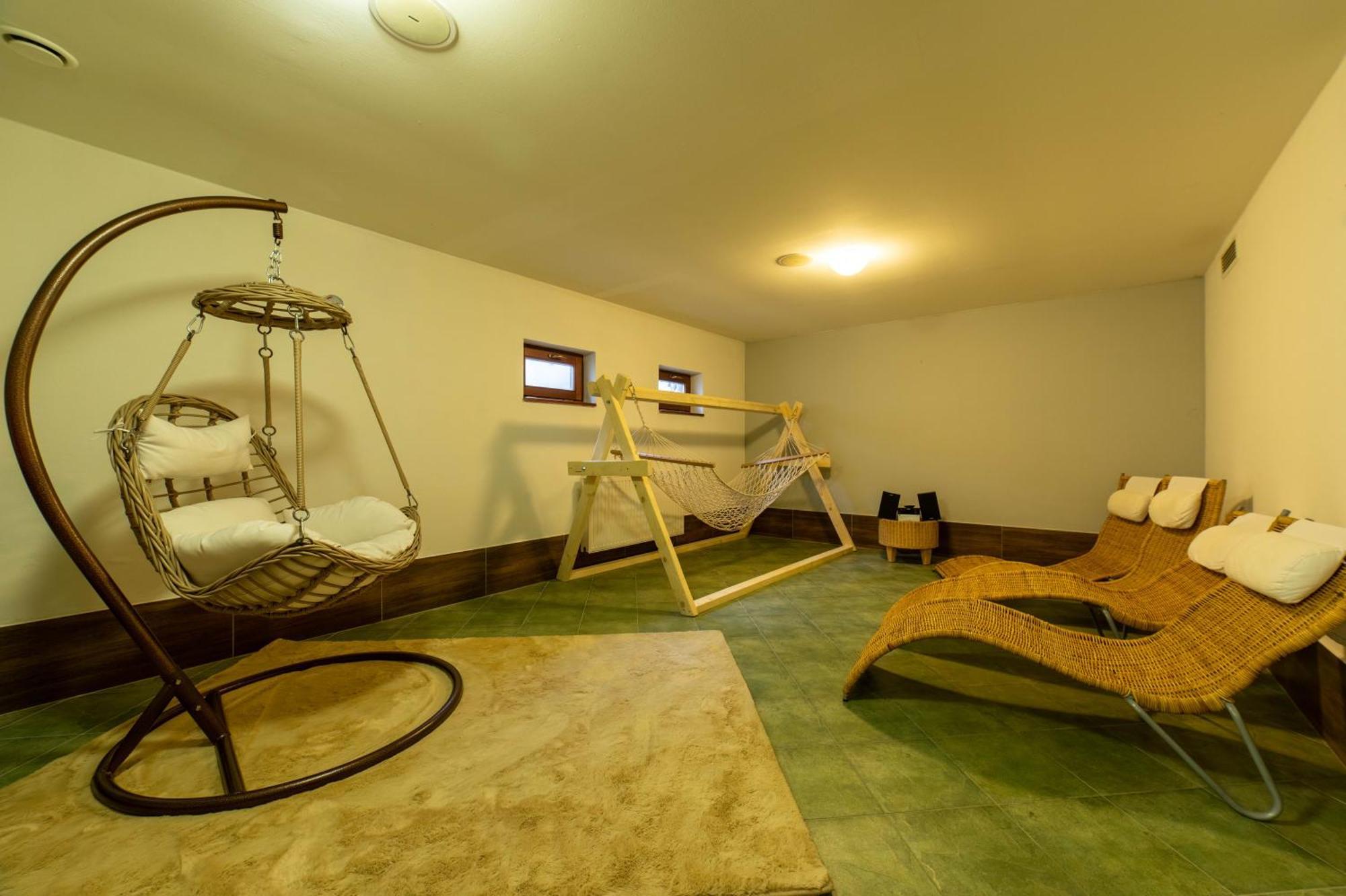 Hotel Liptov Holiday *** Liptovský Trnovec Εξωτερικό φωτογραφία
