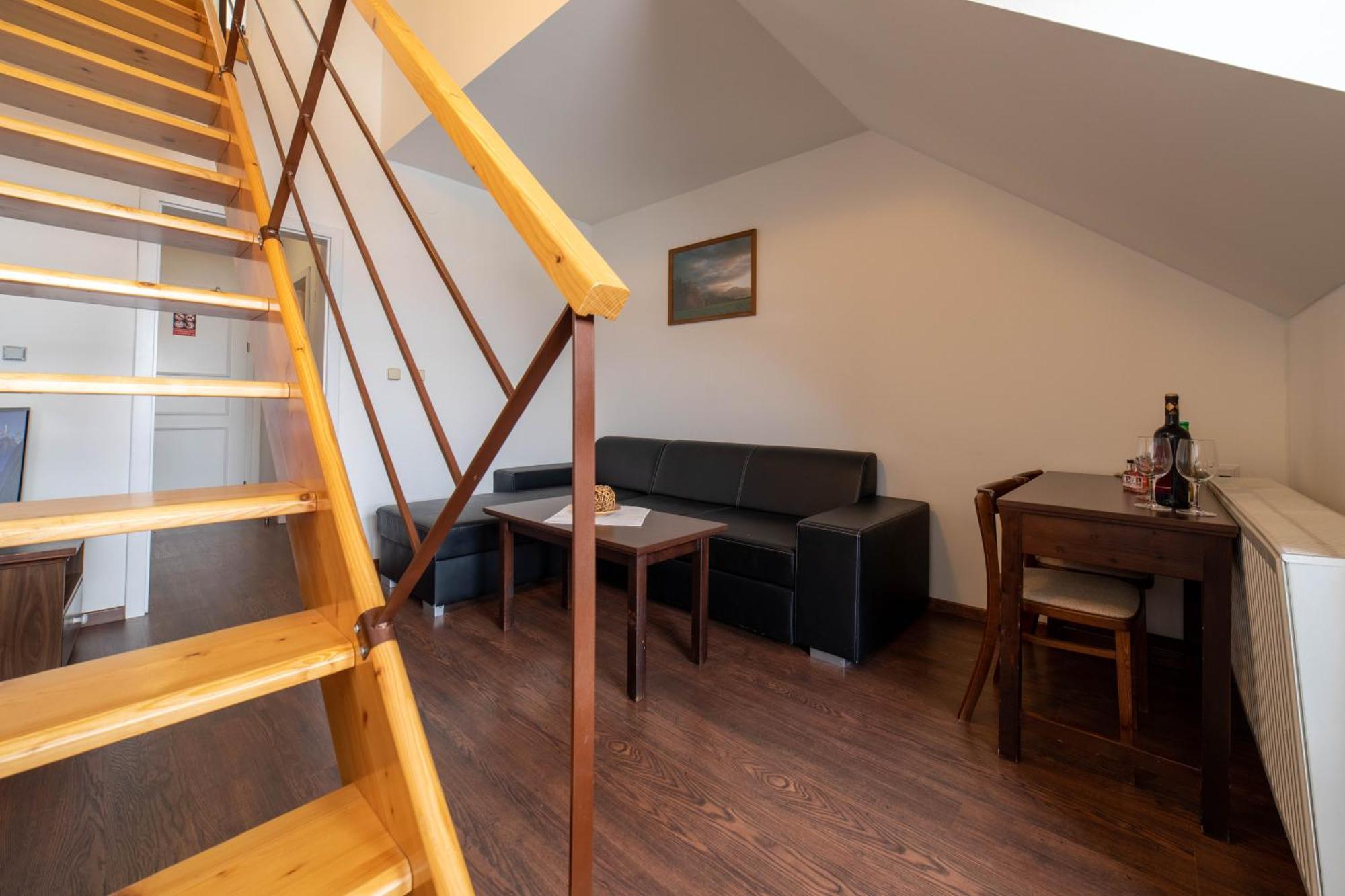 Hotel Liptov Holiday *** Liptovský Trnovec Εξωτερικό φωτογραφία